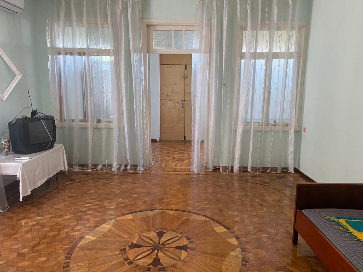 У Риты Sukhumi Exterior foto